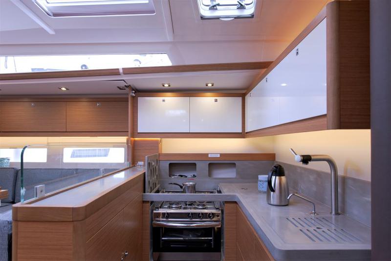 Book yachts online - sailboat - Dufour 530 - JOHANNA - rent