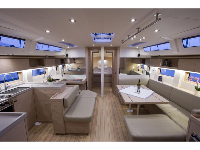 Book yachts online - sailboat - Oceanis 51.1 - MISS ALICE  - rent