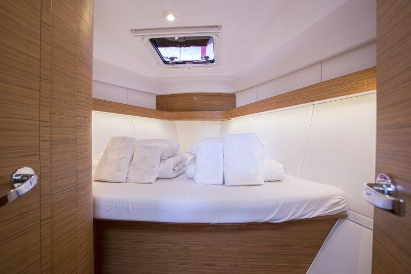 Book yachts online - sailboat - Elan 40 Impression - GOOGLE - rent