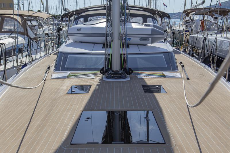 Book yachts online - sailboat - Elan GT6 - NEVERA - rent