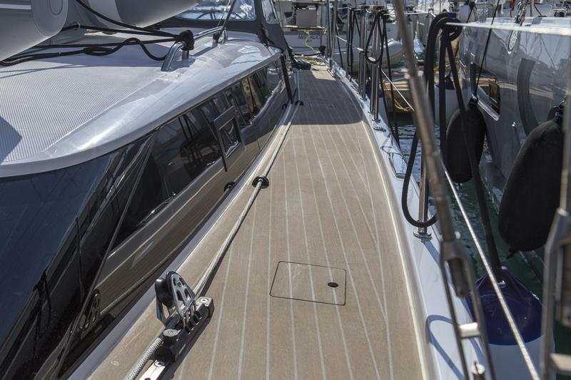 Book yachts online - sailboat - Elan GT6 - NEVERA - rent