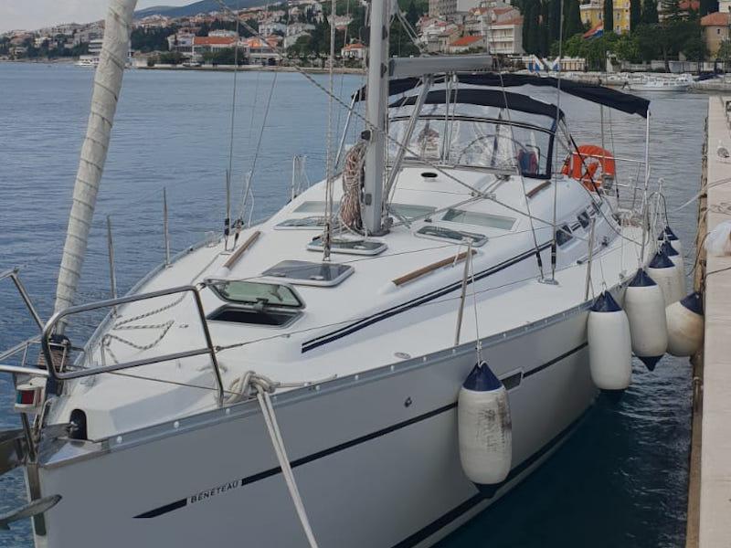 Book yachts online - sailboat - Oceanis 393 Clipper - ORION - rent