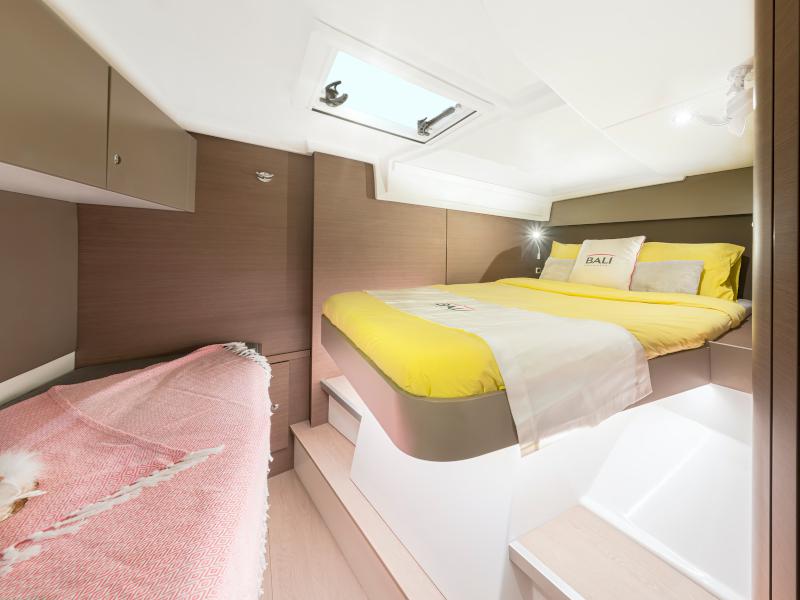 Book yachts online - catamaran - Bali Catspace - Makani I - rent