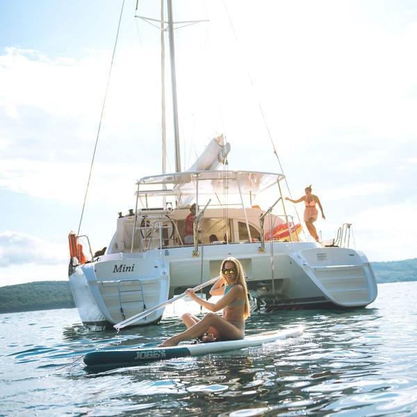 Book yachts online - catamaran - Lagoon 380 S2 - Atenea - rent