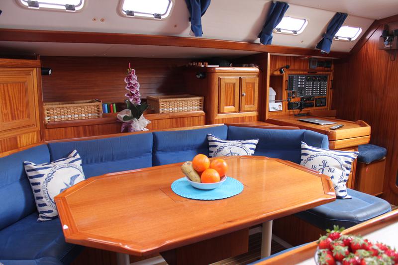 Book yachts online - sailboat - Dufour 50 - French Kiss - rent