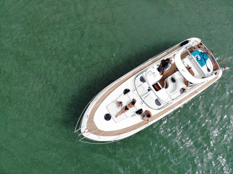 Book yachts online - motorboat - Bavaria Sport 37 Open - Ribelle - rent