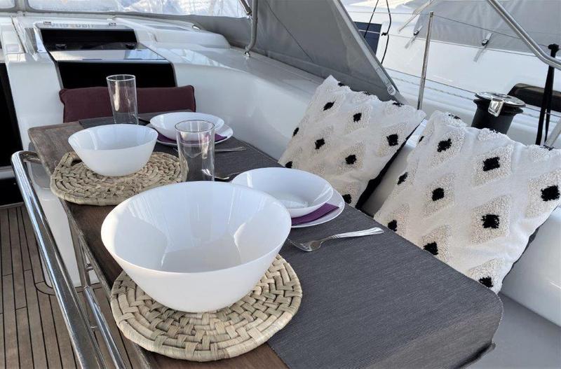 Book yachts online - sailboat - Hanse 508 - Infinity of Respect - rent