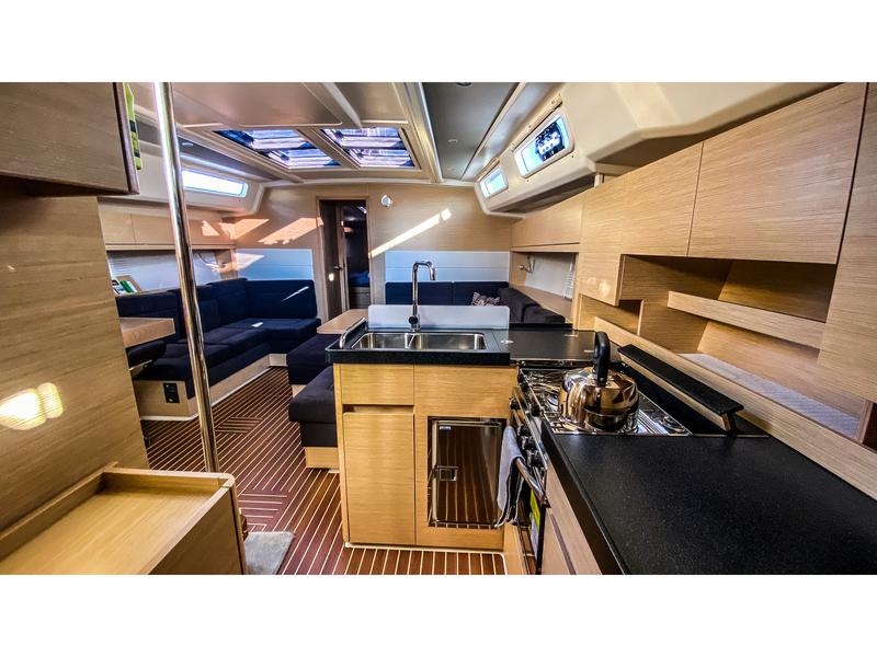 Book yachts online - sailboat - Hanse 458 - Infinity of the Sea - rent