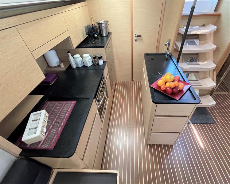 Book yachts online - sailboat - Hanse 548 - Infinity of Dreams - rent
