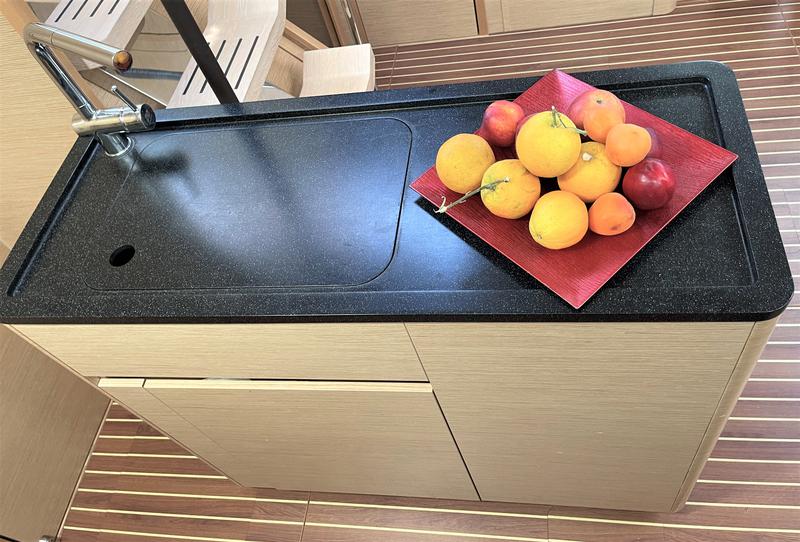 Book yachts online - sailboat - Hanse 548 - Infinity of Dreams - rent