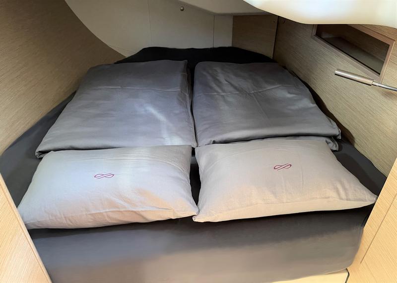 Book yachts online - sailboat - Hanse 458 - Infinity of Hearts - rent