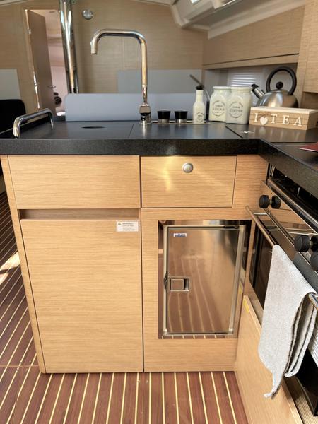 Book yachts online - sailboat - Hanse 418 - Infinity of Love - rent