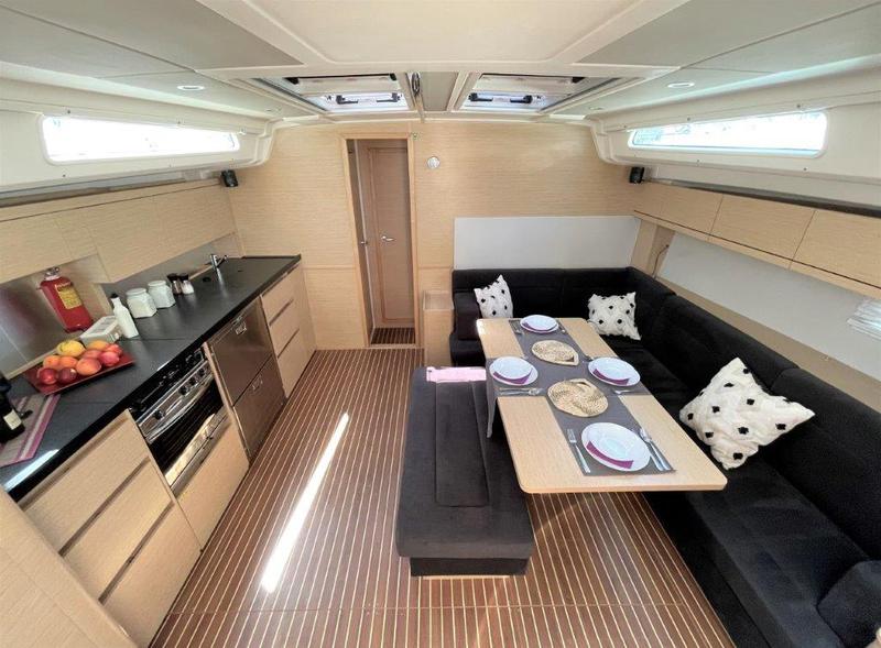 Book yachts online - sailboat - Hanse 508 - Infinity of Happiness - rent