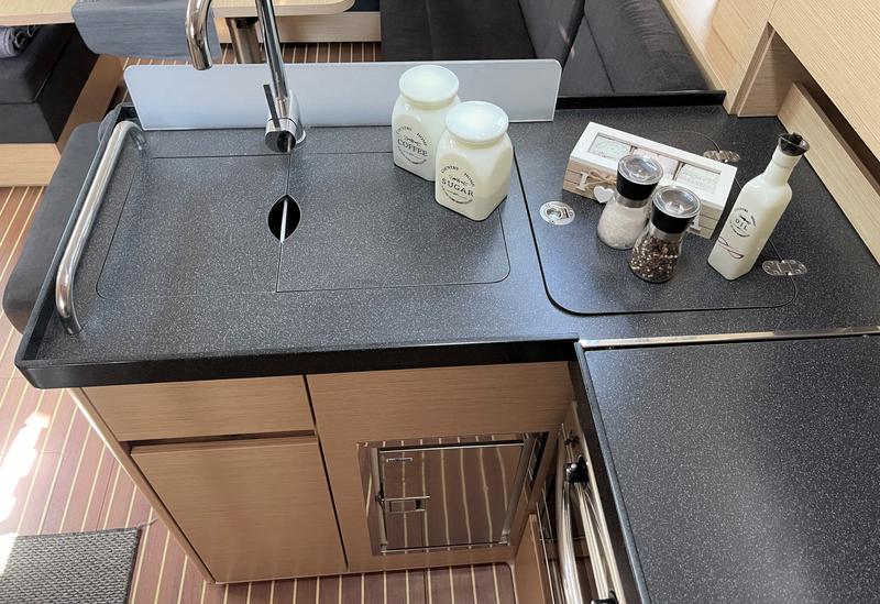 Book yachts online - sailboat - Hanse 458 - Infinity of Life - rent