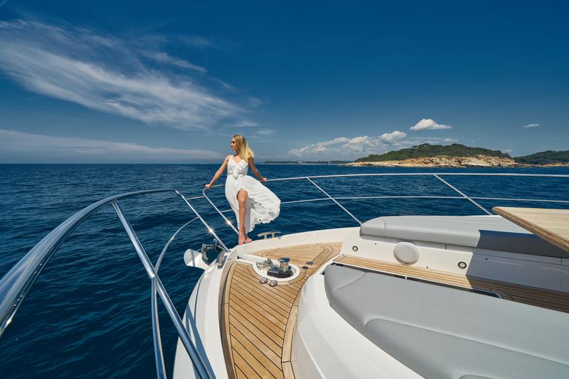 Book yachts online - motorboat - Sunseeker Manhattan 55 - Apolo - rent