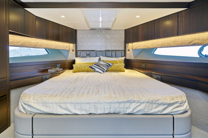 Book yachts online - motorboat - Sunseeker Manhattan 55 - Apolo - rent