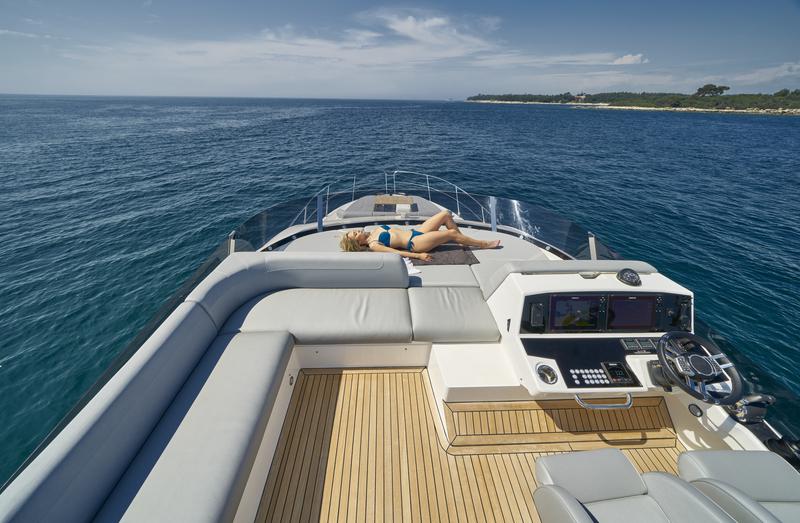 Book yachts online - motorboat - Sunseeker Manhattan 55 - Apolo - rent