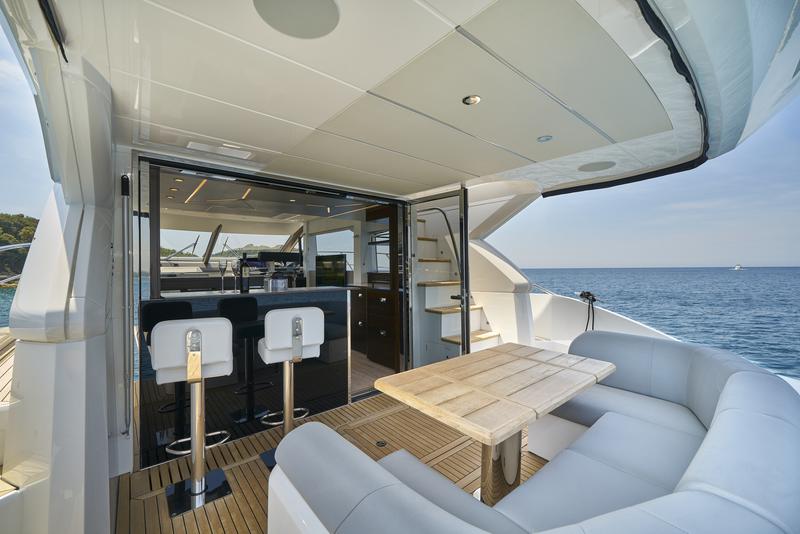 Book yachts online - motorboat - Sunseeker Manhattan 55 - Apolo - rent