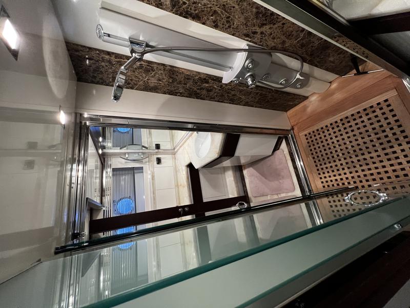 Book yachts online - motorboat - Dominator 680 S - QUO VADIS - rent