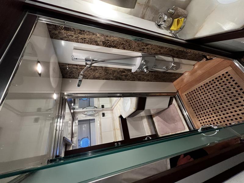 Book yachts online - motorboat - Dominator 680 S - QUO VADIS - rent