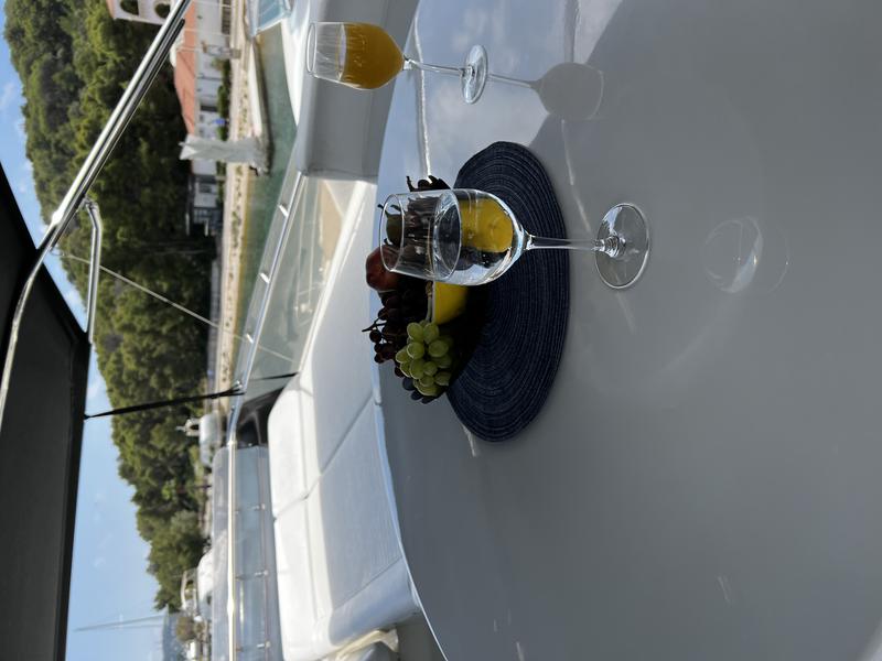 Book yachts online - motorboat - Dominator 680 S - QUO VADIS - rent