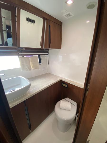 Book yachts online - motorboat - Galeon 550 Sky - GREMIX - rent