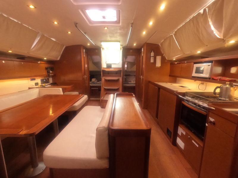 Book yachts online - sailboat - Beneteau Oceanis 50 - Calypso II - rent