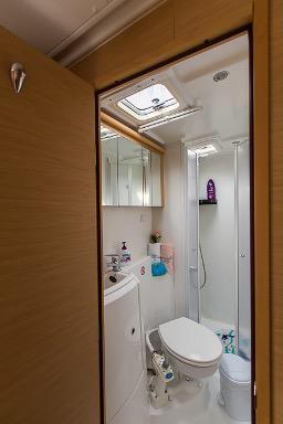Book yachts online - catamaran - Lagoon 420 - SAMBA - rent