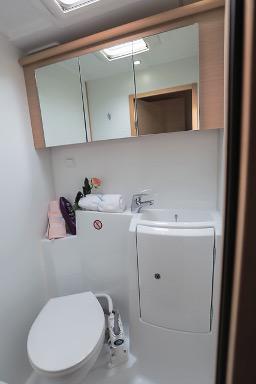 Book yachts online - catamaran - Lagoon 420 - SAMBA - rent