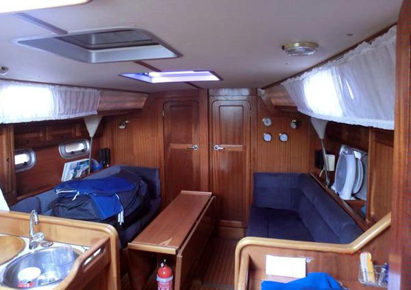 Book yachts online - sailboat - Bavaria 350 - Simera - rent