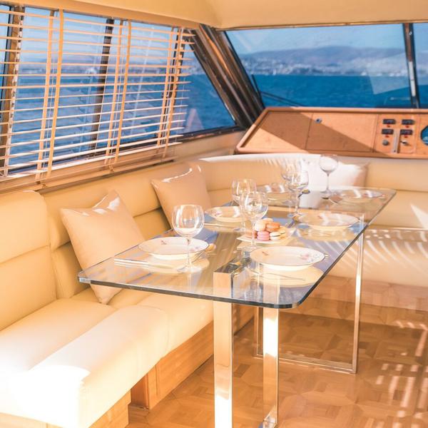 Book yachts online - motorboat - Posillipo Technema 67 - Temptation - rent