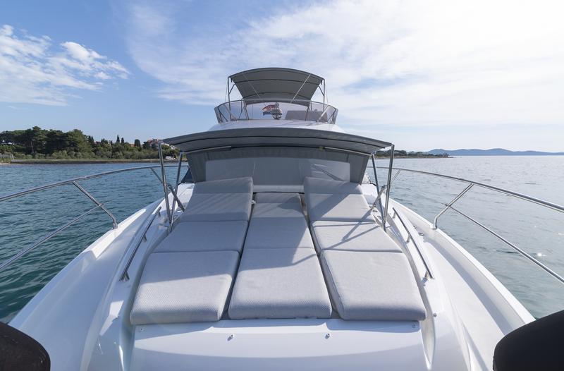 Book yachts online - motorboat - Prestige 460 Fly - Adudu 2 - rent