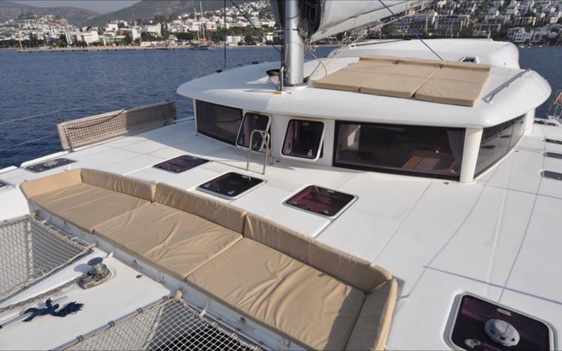 Book yachts online - catamaran - Lagoon 421 - Paluko - rent