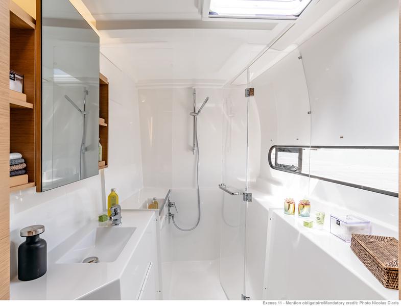 Book yachts online - catamaran - Excess 11 - YEMAYA Valencia BAREBOAT weekly - rent