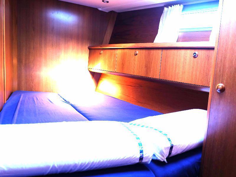 Book yachts online - sailboat - Sun Odyssey 54DS - A Son de Mar   - rent