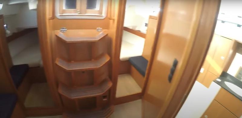 Book yachts online - sailboat - Bavaria 40 Cruiser - Vasiliki - rent