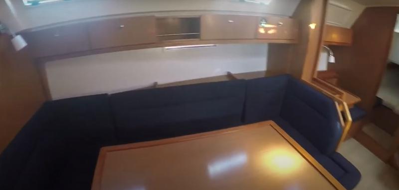 Book yachts online - sailboat - Bavaria 40 Cruiser - Vasiliki - rent