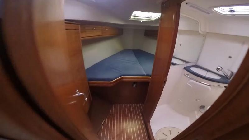 Book yachts online - sailboat - Bavaria 37 Cruiser - Alexandros I - rent
