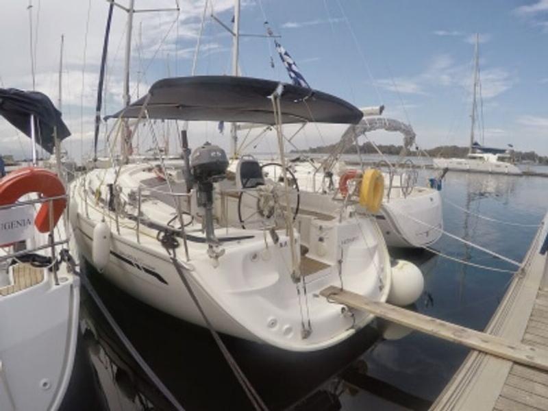Book yachts online - sailboat - Bavaria 37 Cruiser - Alexandros I - rent