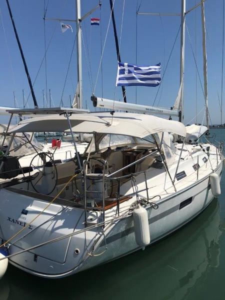 Book yachts online - sailboat - Bavaria 40 Cruiser - XANEI S - rent