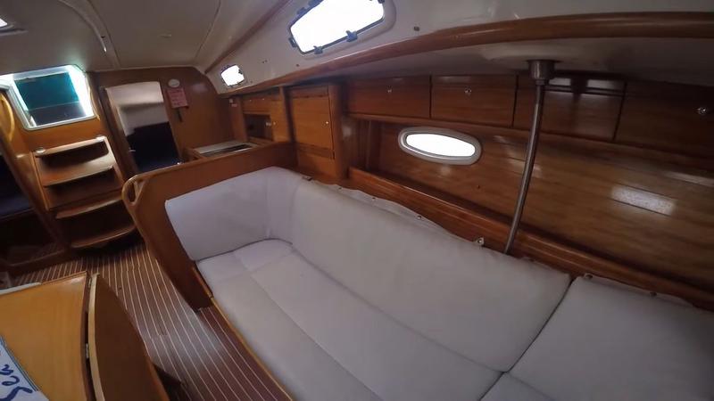 Book yachts online - sailboat - Bavaria 37 Cruiser - Alexandros III - rent