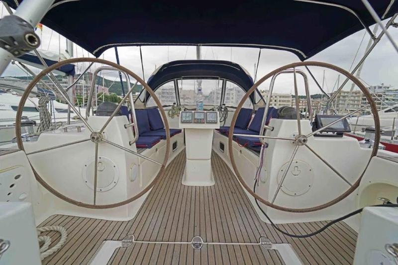 Book yachts online - sailboat - Bavaria 40 Cruiser - ELEKTRA  - rent