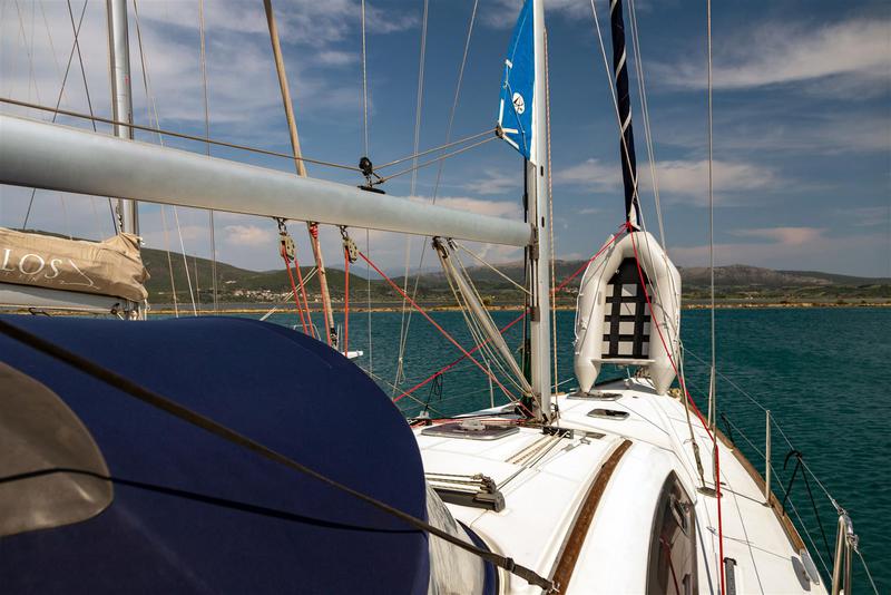 Book yachts online - sailboat - Oceanis 43 - MOJITO - rent