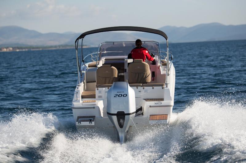 Book yachts online - motorboat - Atlantic Marine Sun Cruiser 690 - Milen - rent