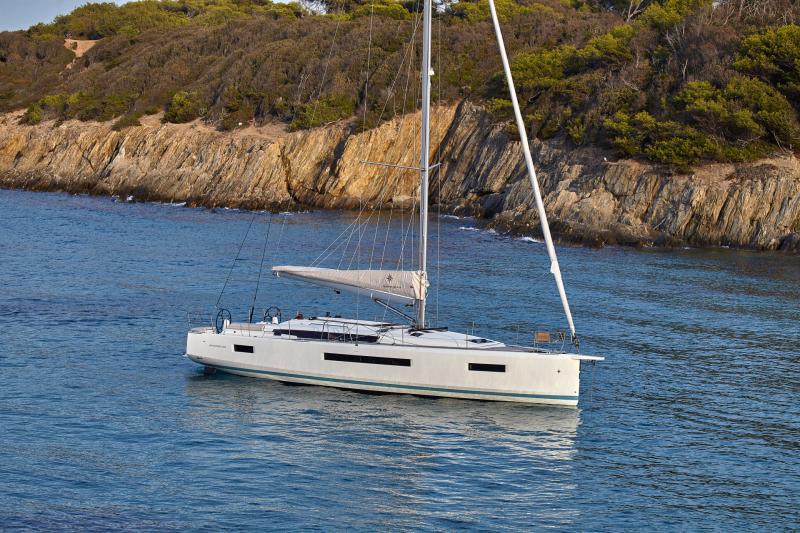 Book yachts online - sailboat - Sun Odyssey 490 - Anna smile - rent