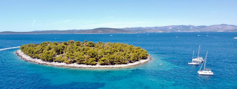 Book yachts online - catamaran - Lagoon 450 F - GREY GOOSE I - rent