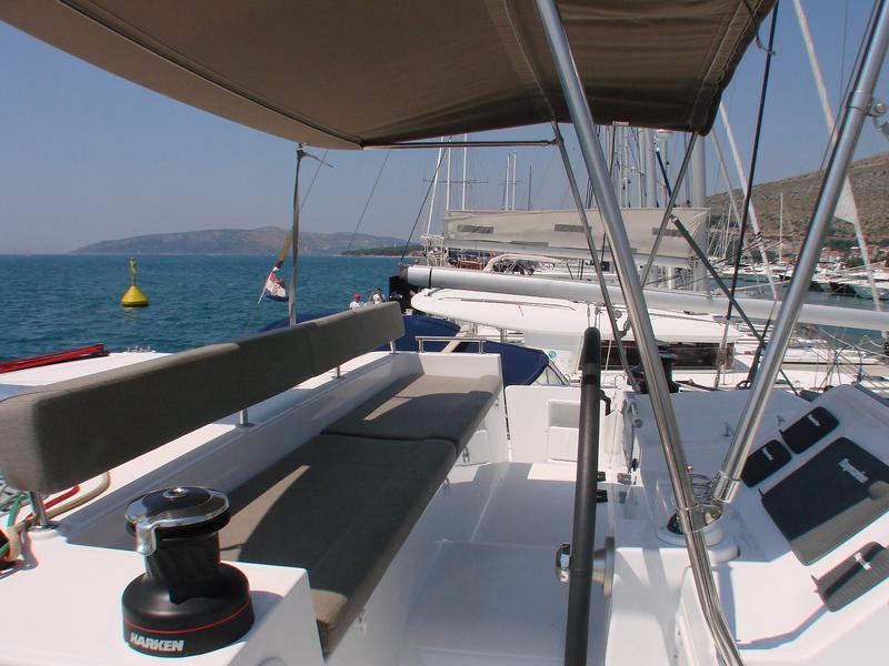 Book yachts online - catamaran - Lagoon 450 F - GREY GOOSE I - rent