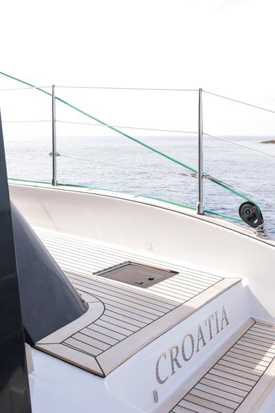 Book yachts online - catamaran - Sunreef 60 - SINATA - rent