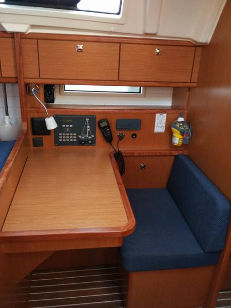 Book yachts online - sailboat - Bavaria 41 Cruiser - Nostalgia - rent