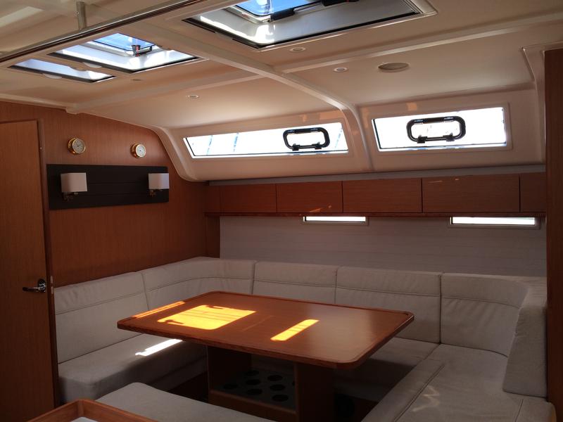 Book yachts online - sailboat - Bavaria 51 - Cruiser - Fantasia - rent